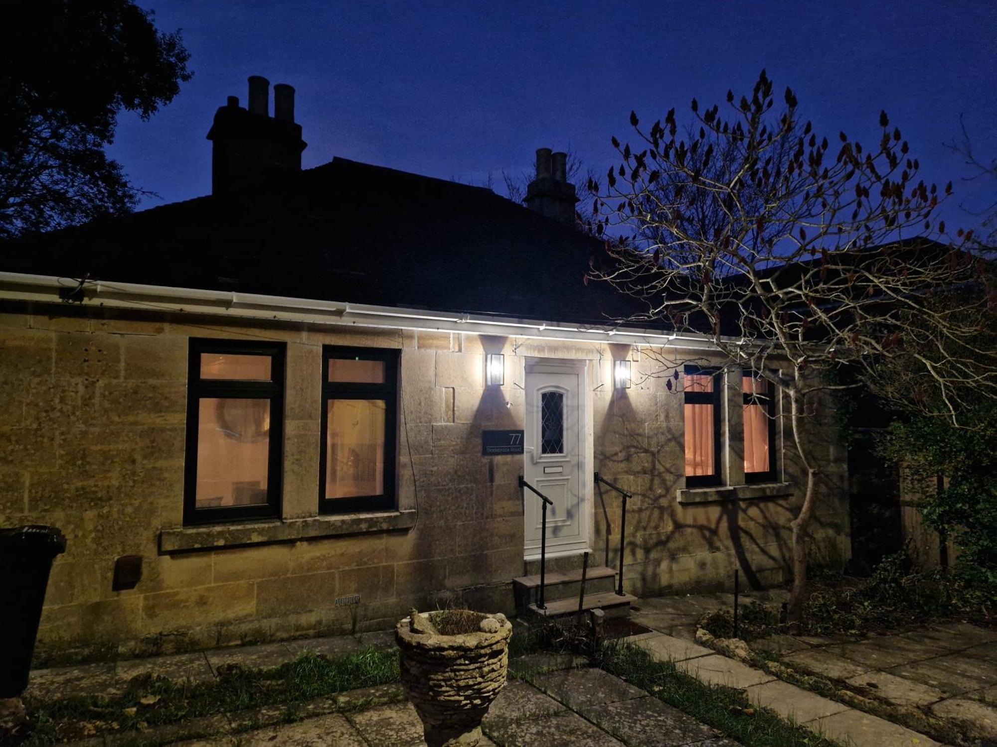 Newly Renovated 2-Bed Bungalow Μπαθ Εξωτερικό φωτογραφία